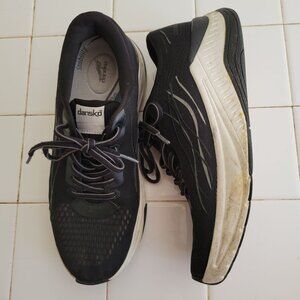 Dansko‎ 39 Tennis Shoes 8.5 9 Sneakers Shoes Running PACE Black Mesh